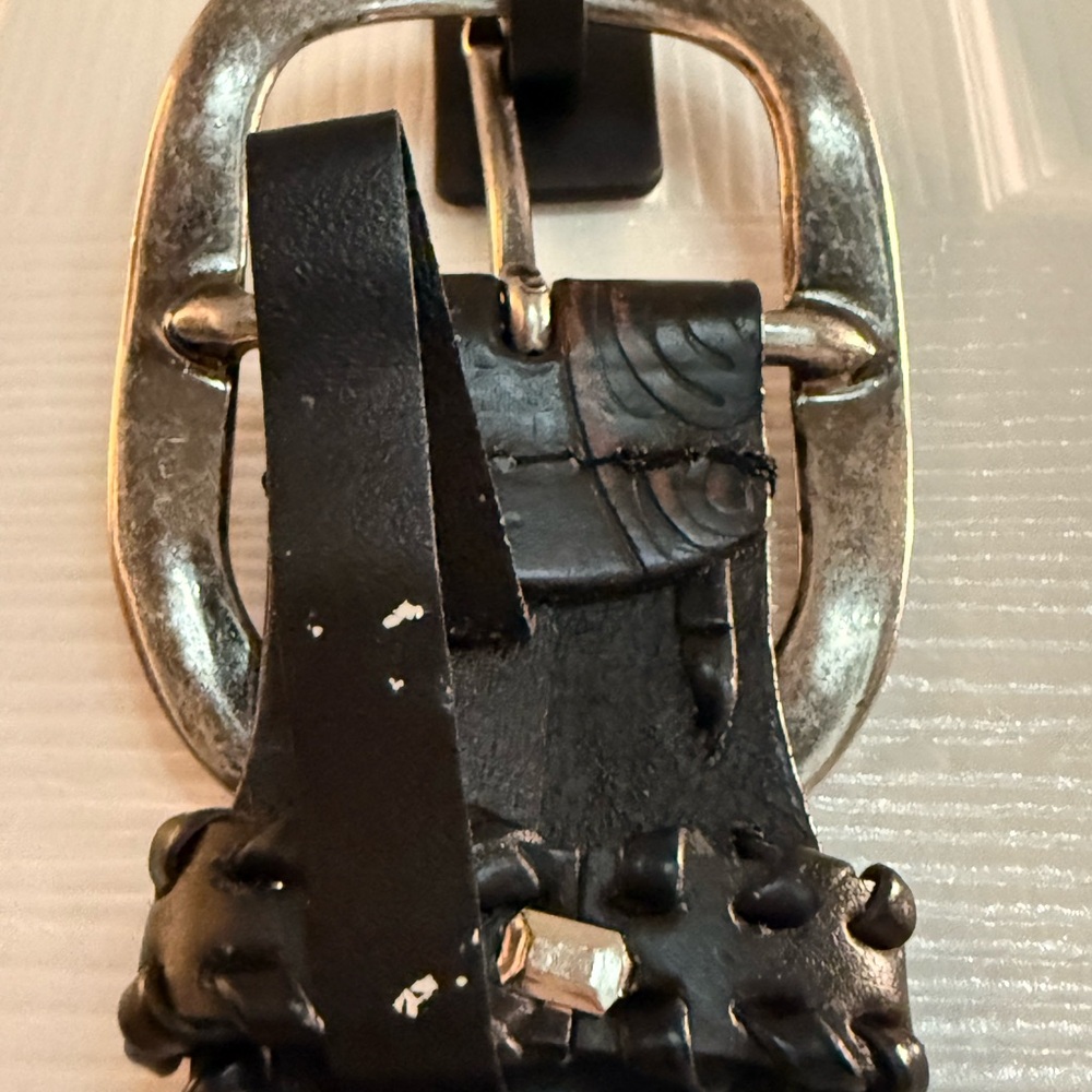 Steve Madden Black Leather Belt Metal Roses 🌹 - Picture 5 of 7